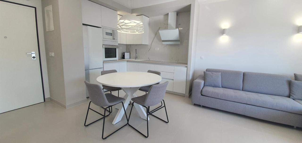 Apartments Elite โตรกีร์ ภายนอก รูปภาพ