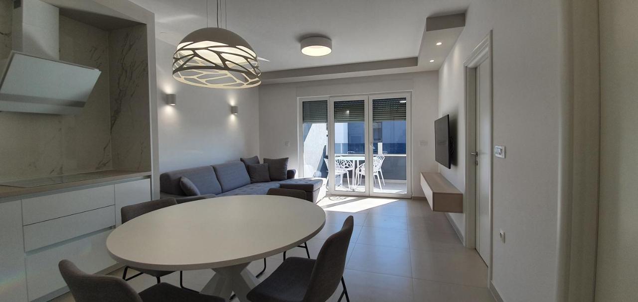 Apartments Elite โตรกีร์ ภายนอก รูปภาพ