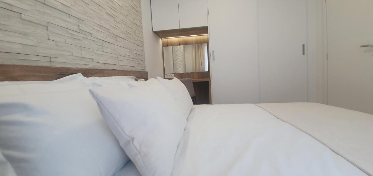 Apartments Elite โตรกีร์ ภายนอก รูปภาพ